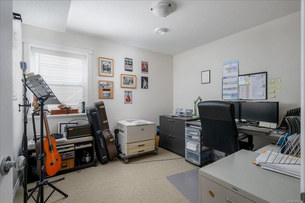 listing image 16041118374020950148