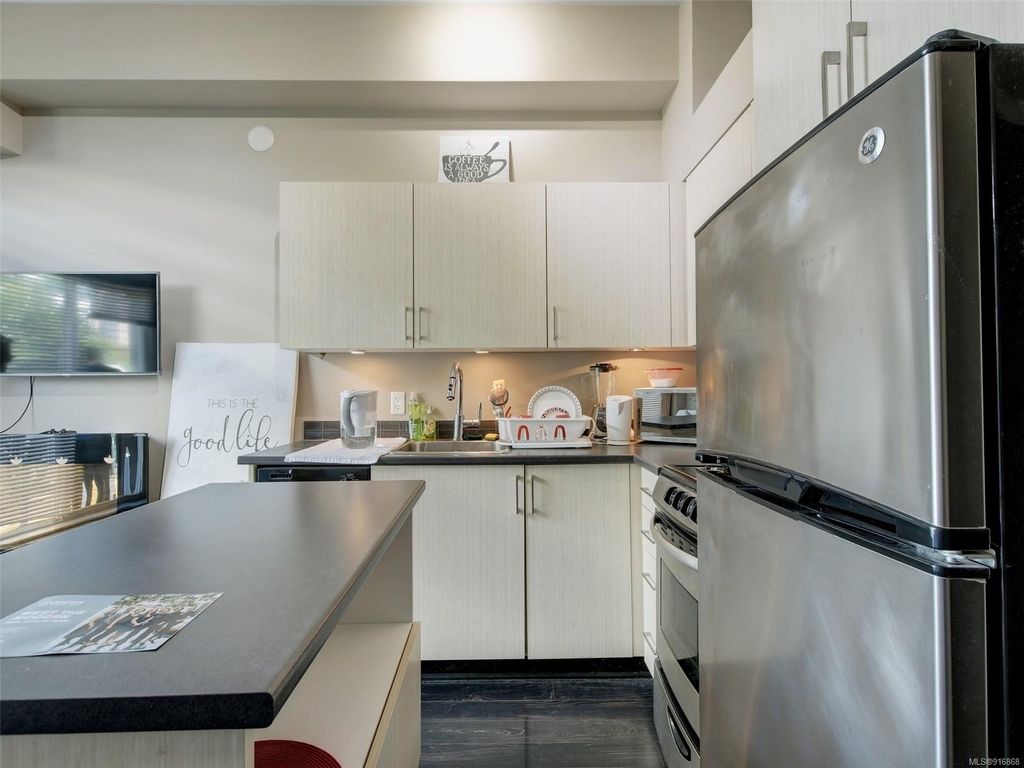 listing image 16043591892842