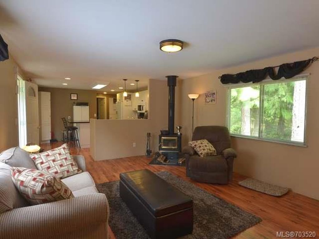 listing image 16049511361056495342