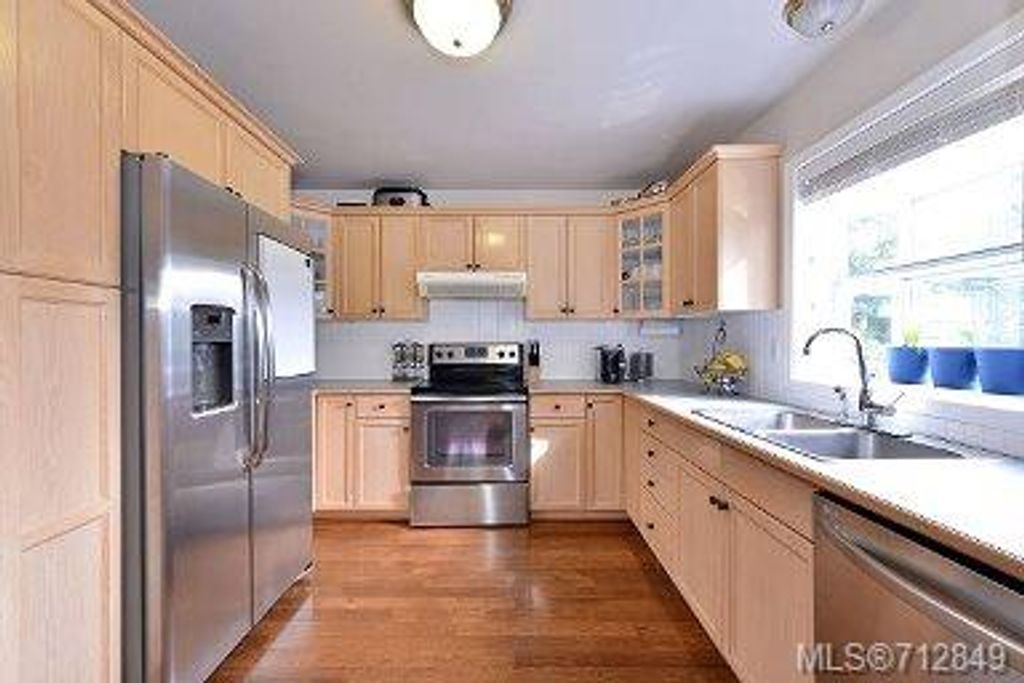 listing image 16043759100580535285