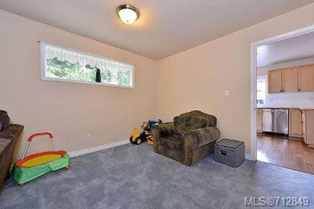 listing image 16046073206861075891