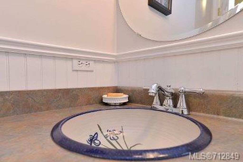 listing image 16047514720284356851