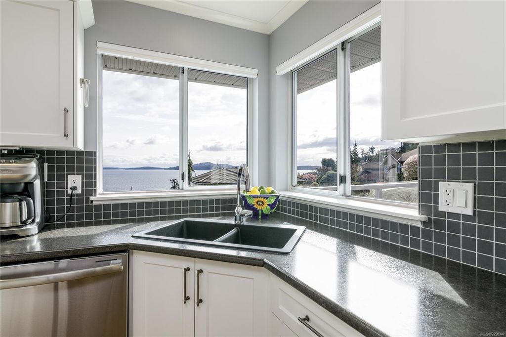 listing image 16045133594714821996