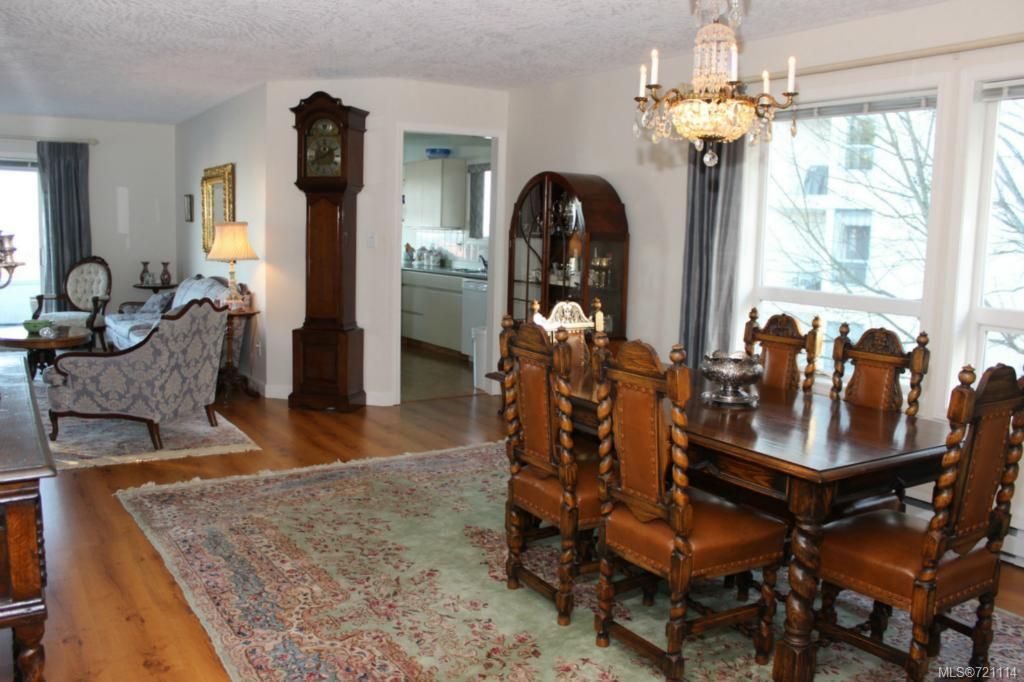 listing image 16047070130981552918