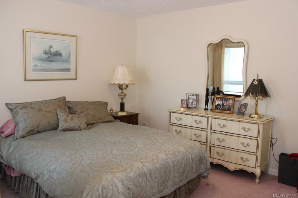 listing image 16042297175401762206