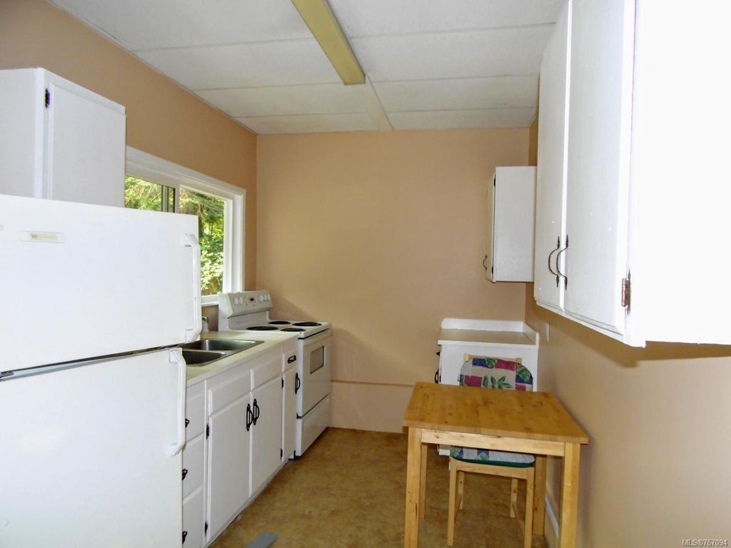 listing image 16040687470885389259