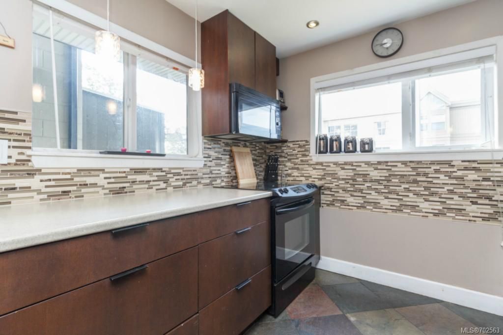 listing image 16049403862003144030