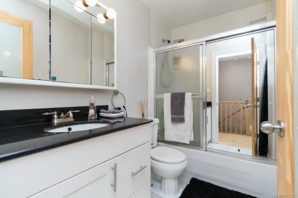 listing image 16048260448809223992