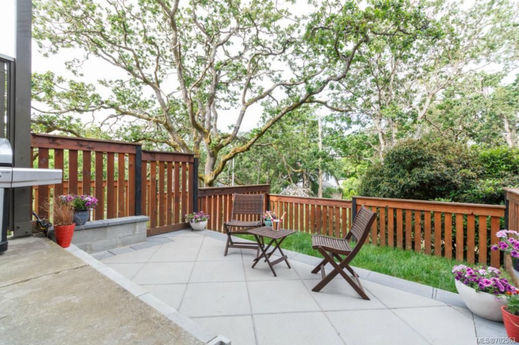 listing image 16046710902537750525
