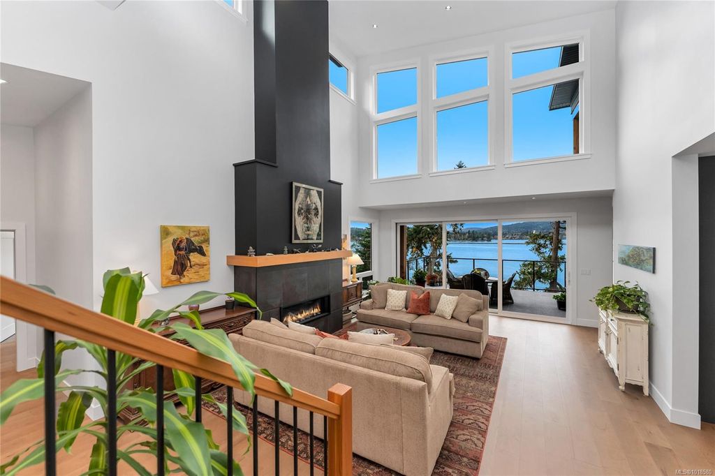 listing image 16045742354249356722