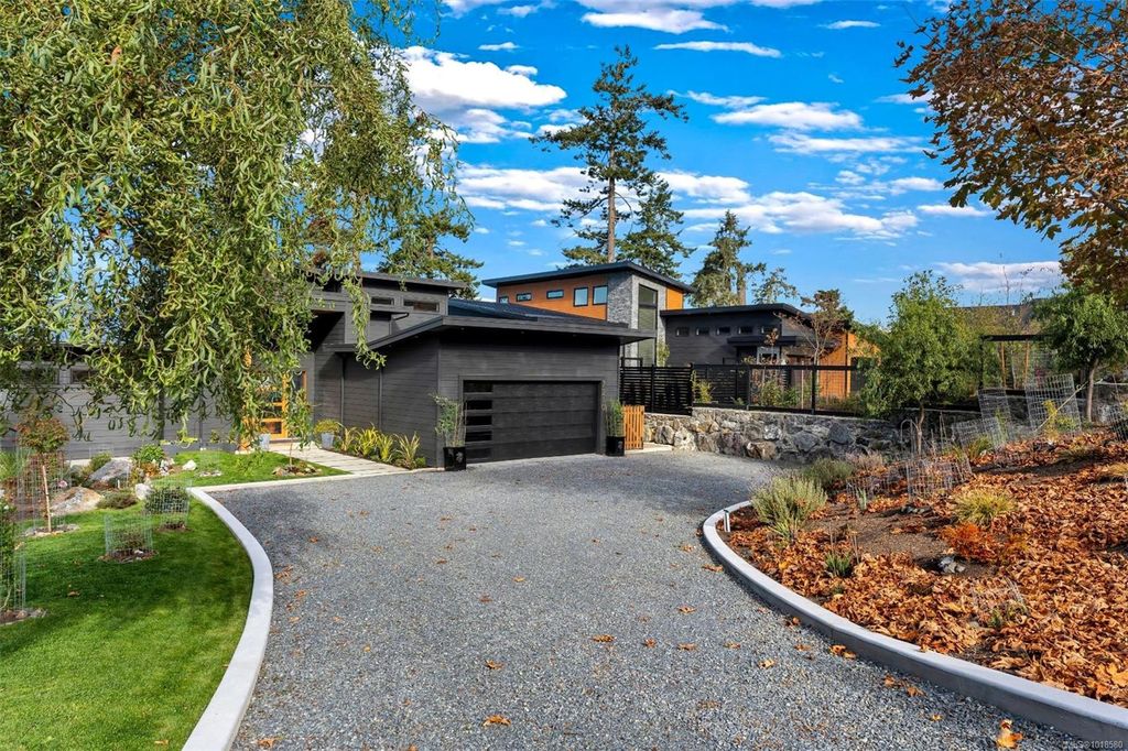 listing image 16044101795574115022