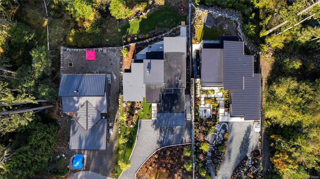 listing image 16044101795574115022