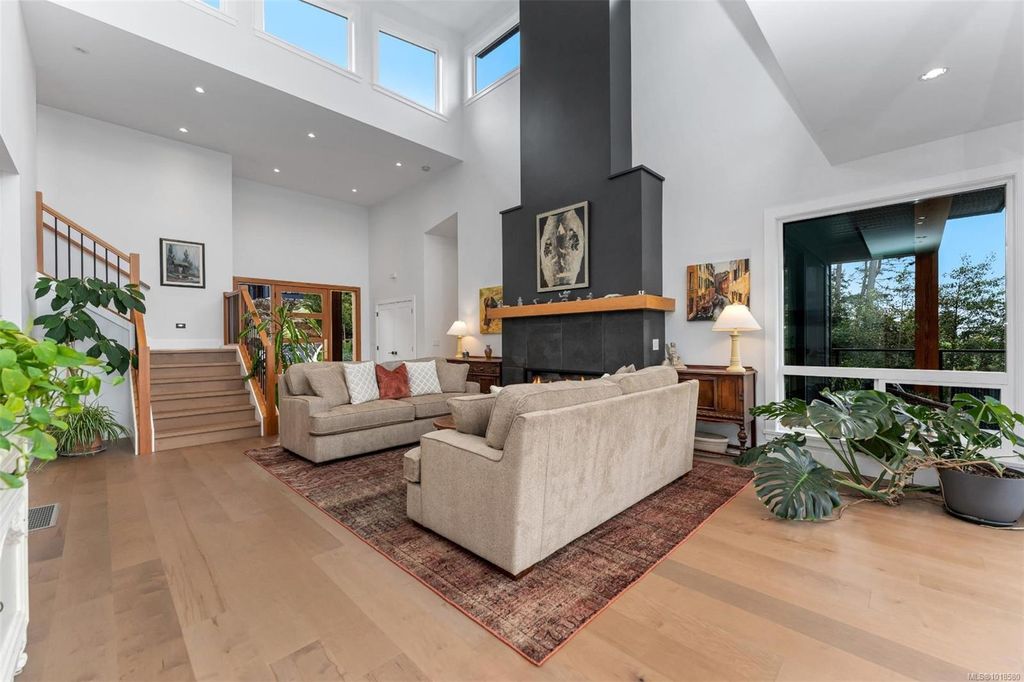 listing image 16043347673955279726