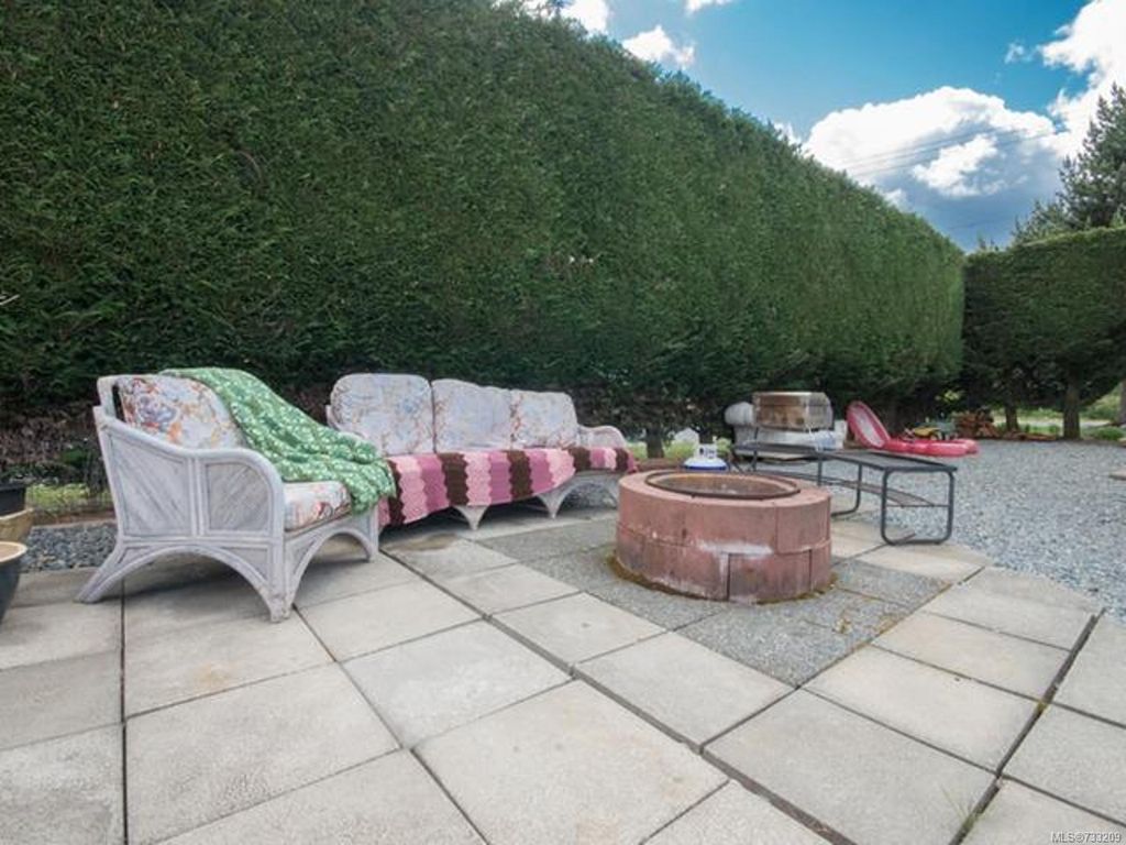 listing image 16042780336646702495