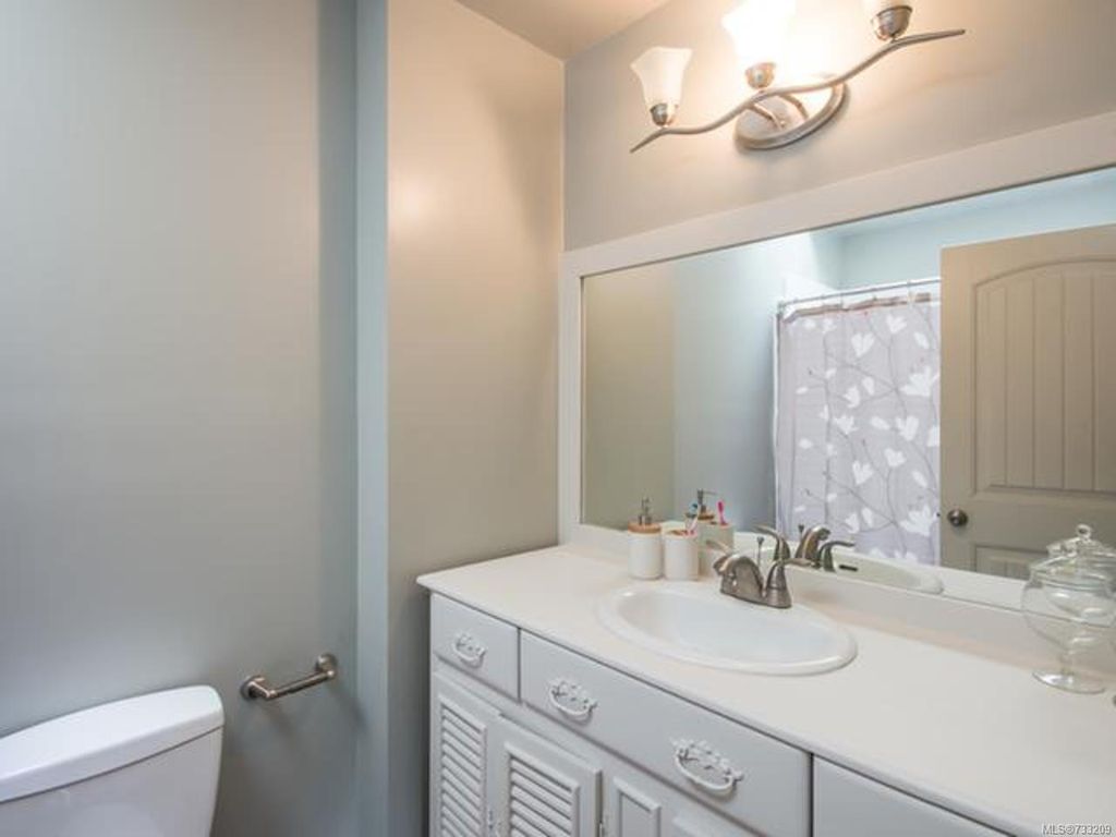 listing image 16042615963344155536