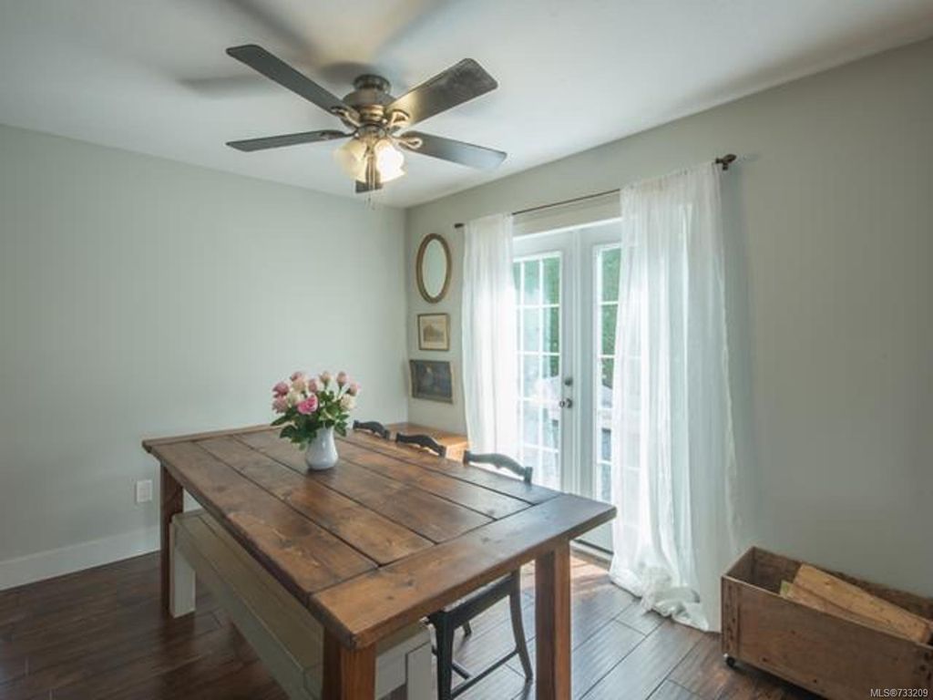 listing image 16040305048425181857