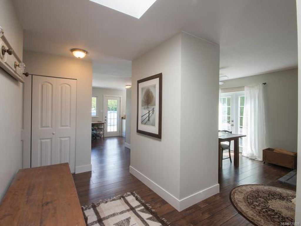 listing image 16041980271658798624