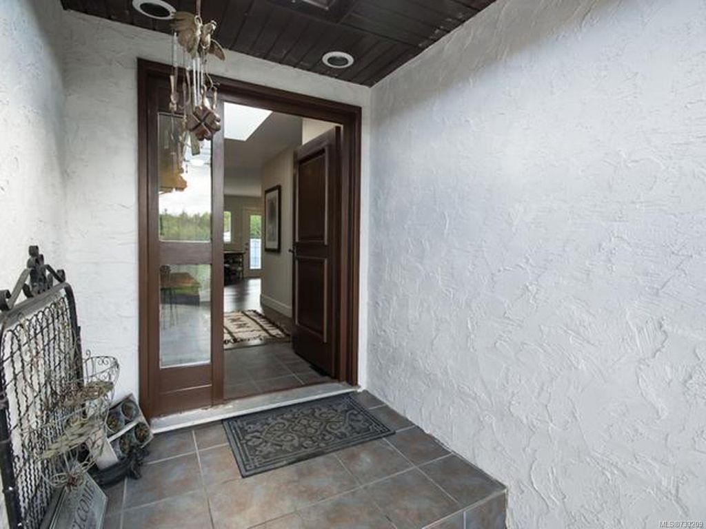 listing image 16043578486380209906