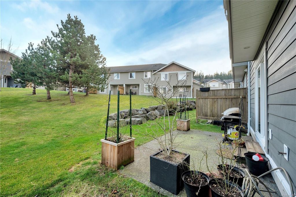 listing image 16047734782543454856