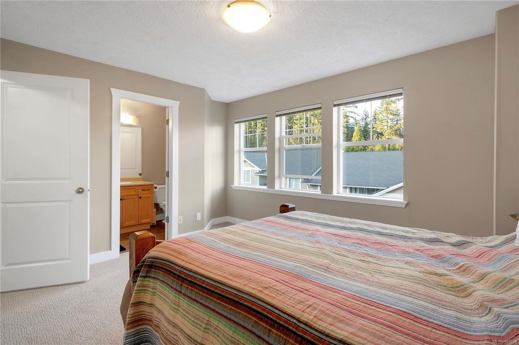 listing image 16047900217683911711