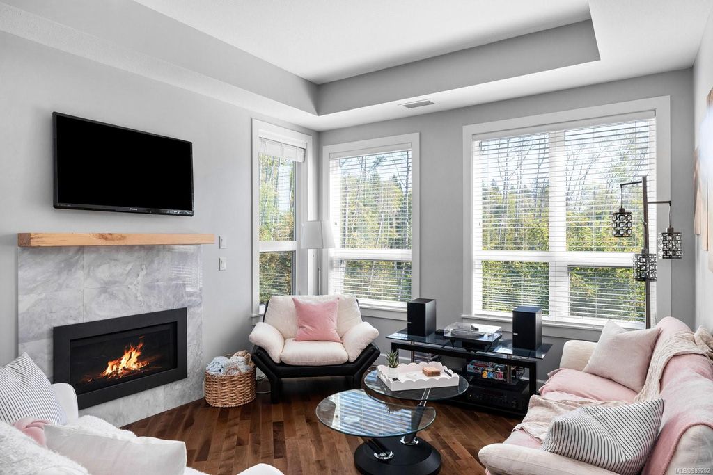 listing image 16044341355156662134