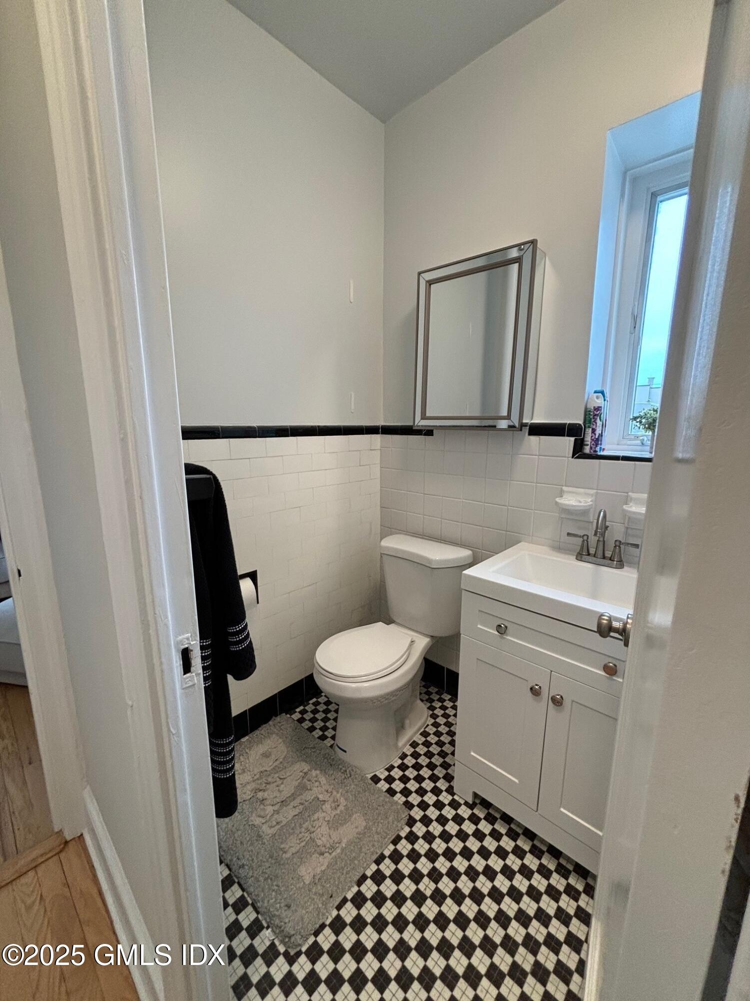 Greenwich, Connecticut 06830, United States, 1 Bedroom Bedrooms, ,1 BathroomBathrooms,Residential,Active,90902