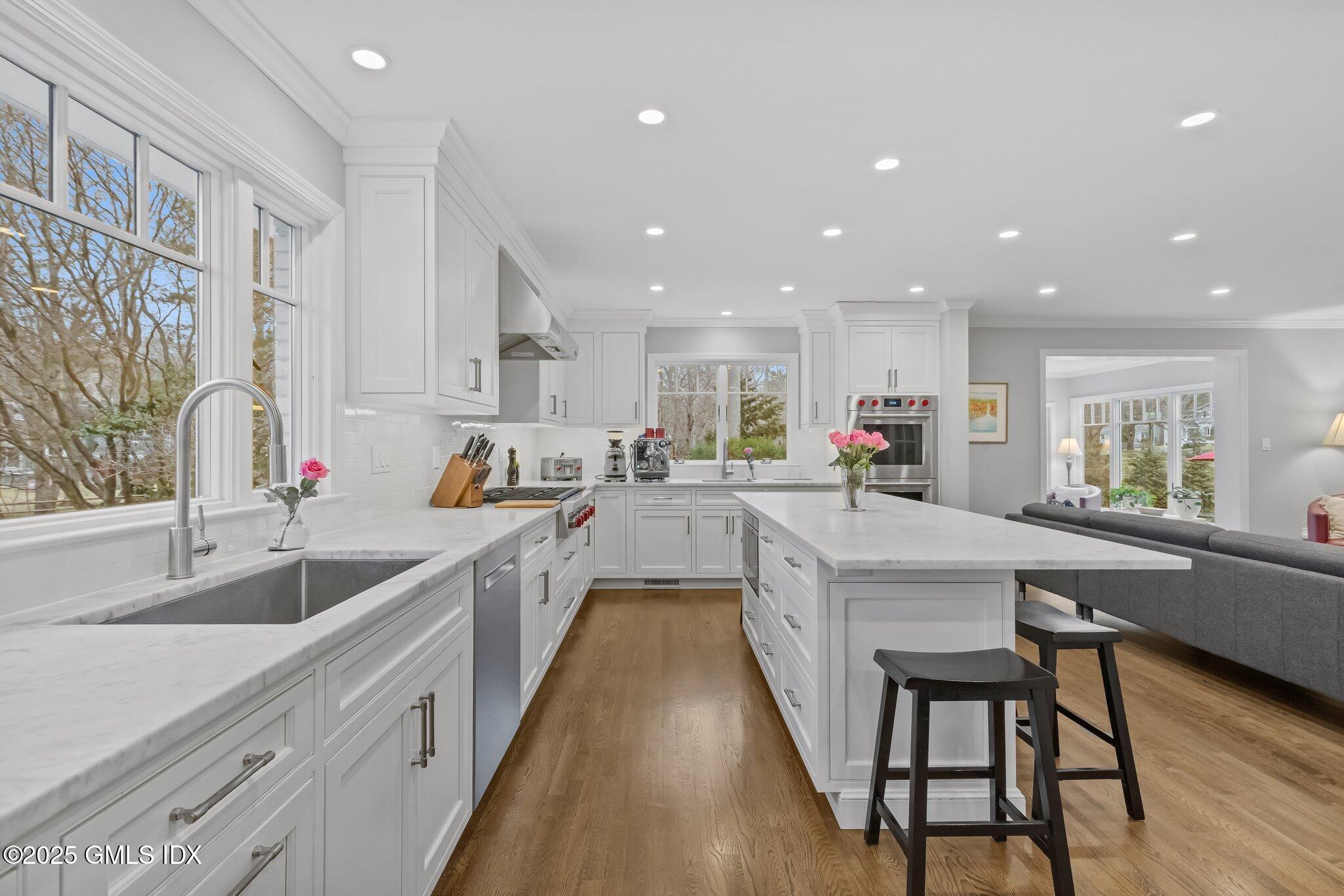 Old Greenwich, Connecticut 06870, United States, 4 Bedrooms Bedrooms, ,5 BathroomsBathrooms,Residential,Active,94831