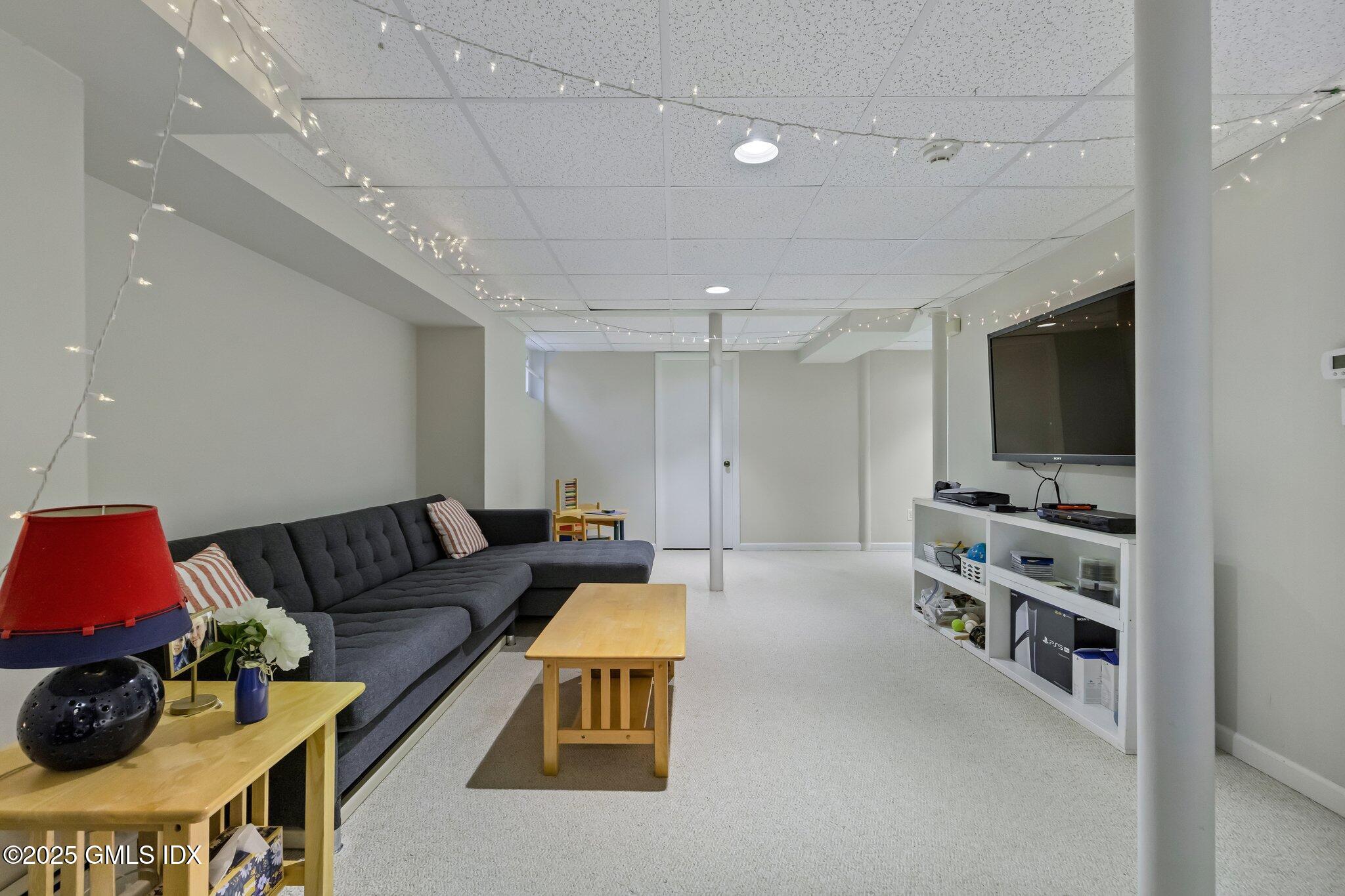 Old Greenwich, Connecticut 06870, United States, 4 Bedrooms Bedrooms, ,5 BathroomsBathrooms,Residential,Active,94831