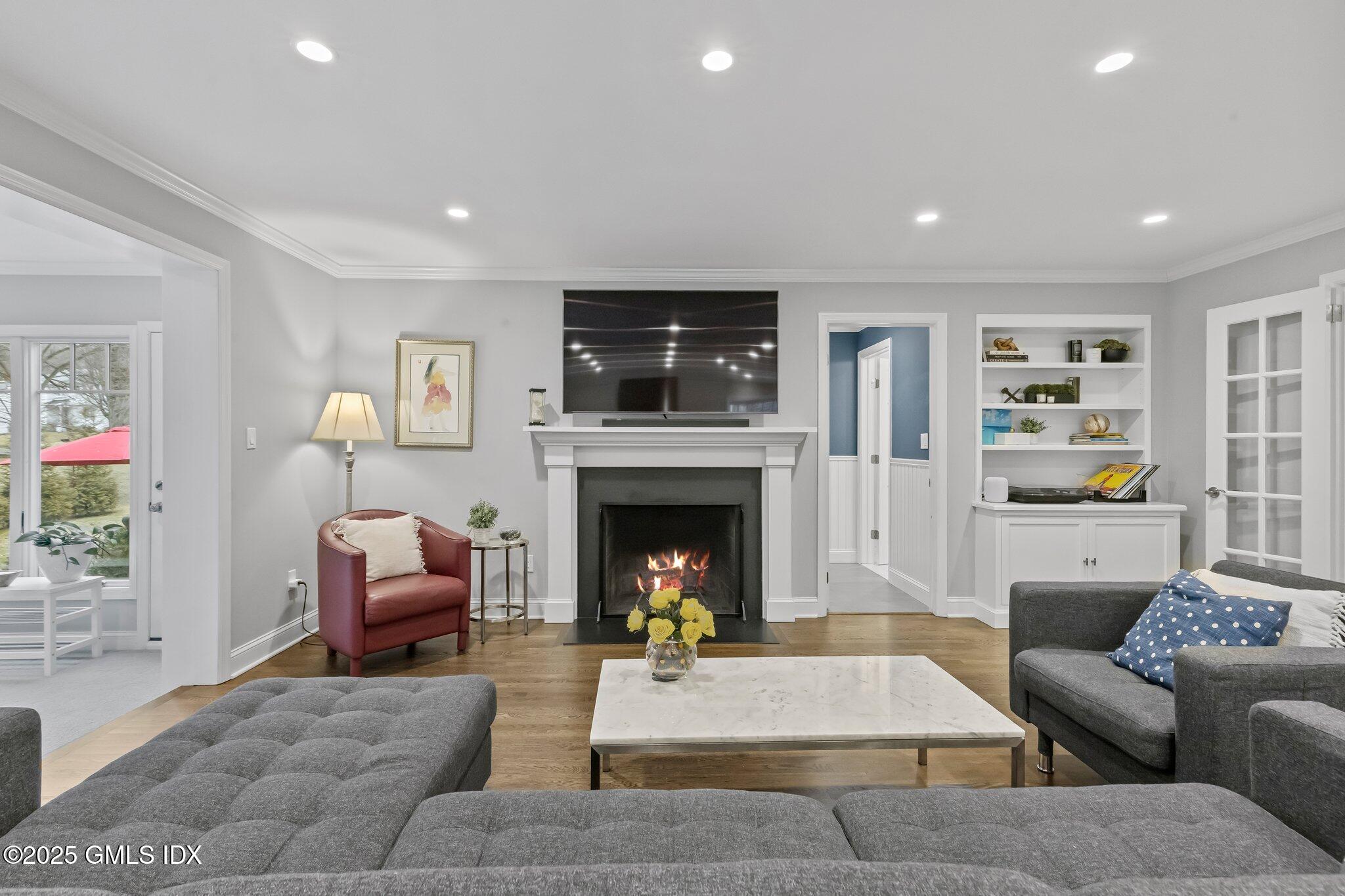 Old Greenwich, Connecticut 06870, United States, 4 Bedrooms Bedrooms, ,5 BathroomsBathrooms,Residential,Active,94831