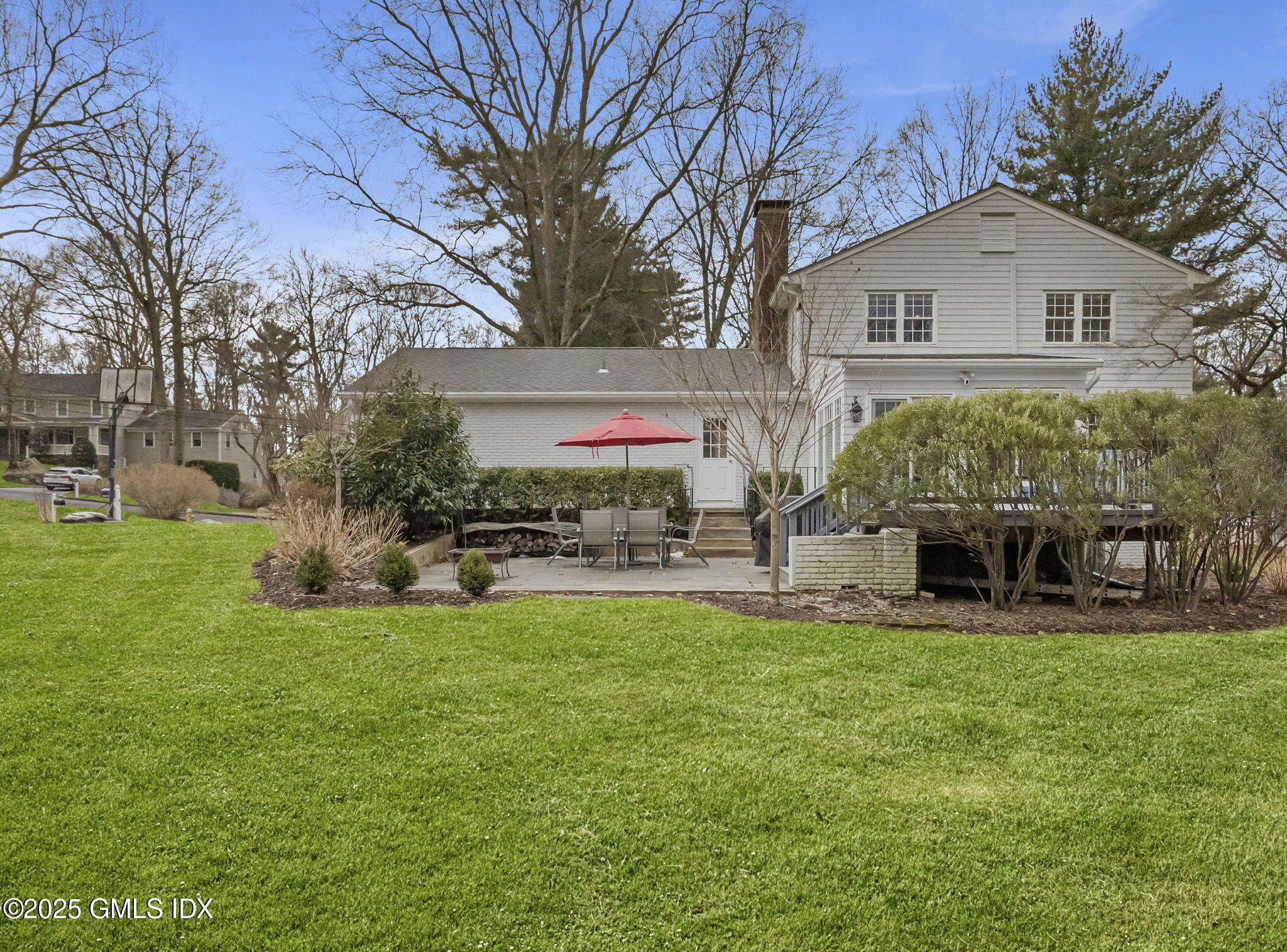 Old Greenwich, Connecticut 06870, United States, 4 Bedrooms Bedrooms, ,5 BathroomsBathrooms,Residential,Active,94831