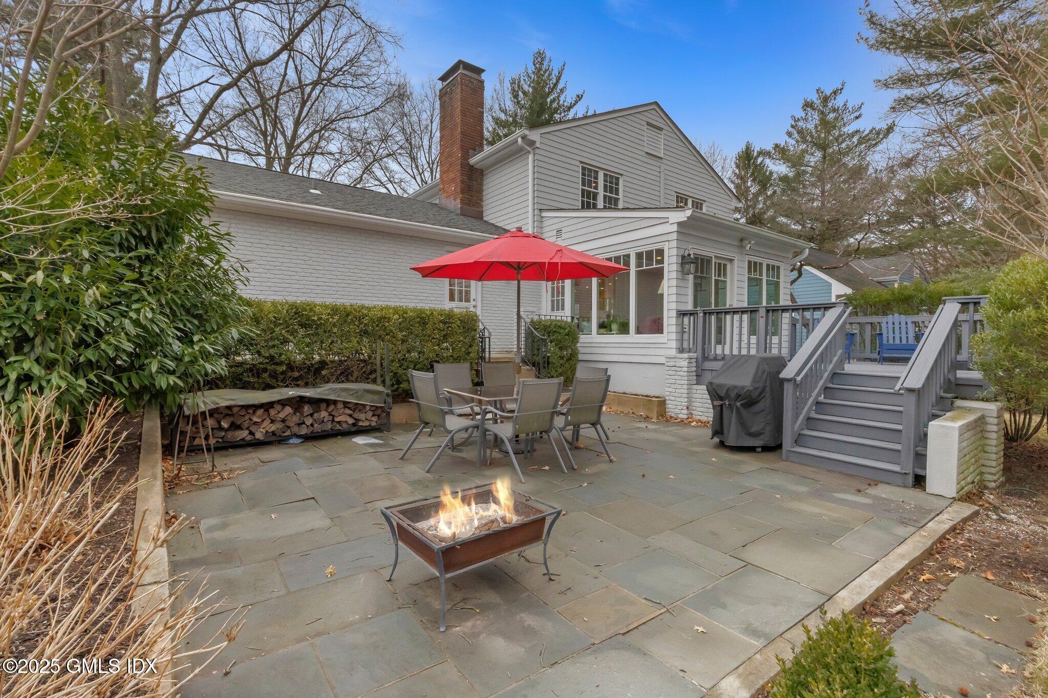 Old Greenwich, Connecticut 06870, United States, 4 Bedrooms Bedrooms, ,5 BathroomsBathrooms,Residential,Active,94831