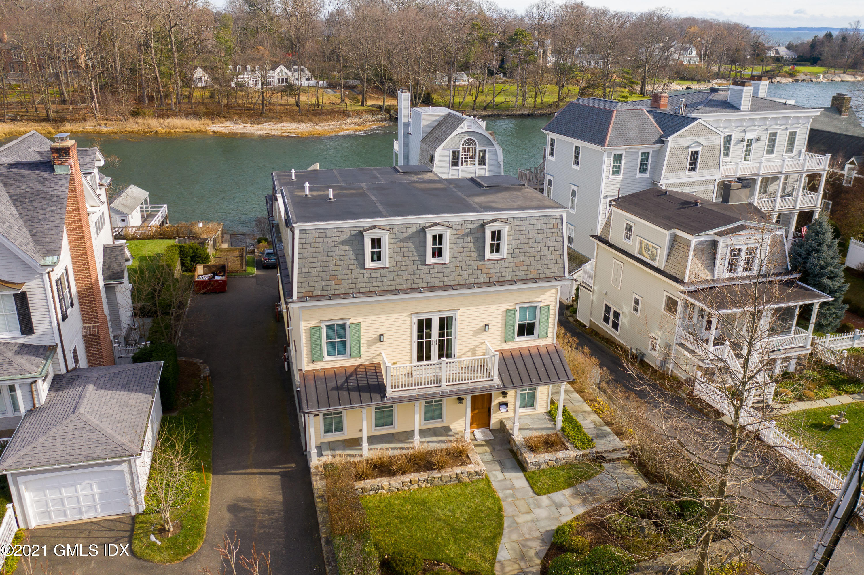 Rental Property at 623 Steamboat Road, Greenwich, Connecticut - Bedrooms: 3 
Bathrooms: 5  - $14,500 MO.