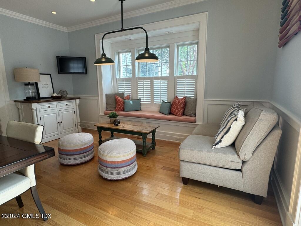 Old Greenwich, Connecticut 06870, United States, 3 Bedrooms Bedrooms, ,4 BathroomsBathrooms,Residential,Pending,51274