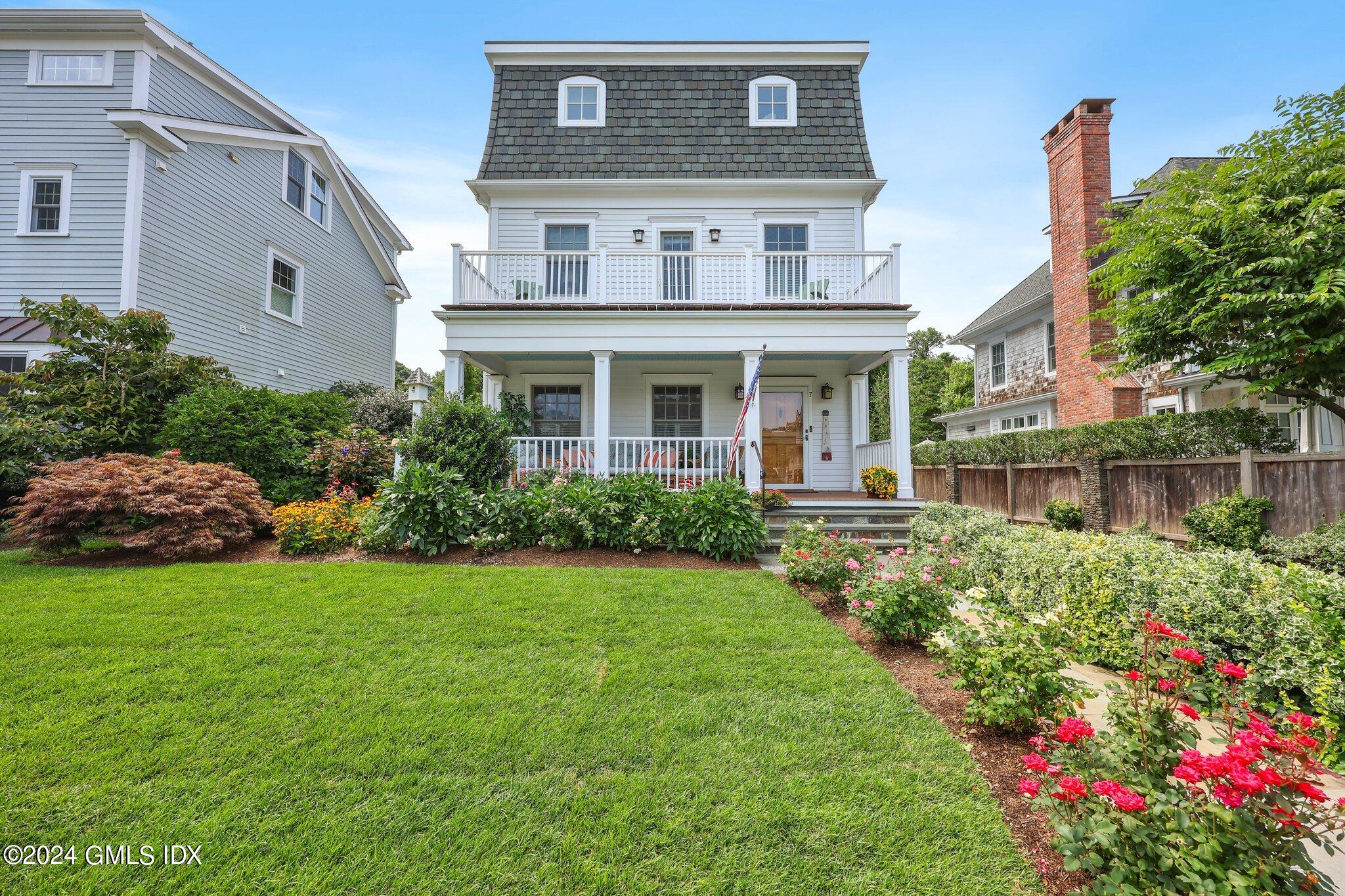 Old Greenwich, Connecticut 06870, United States, 3 Bedrooms Bedrooms, ,4 BathroomsBathrooms,Residential,Pending,51274