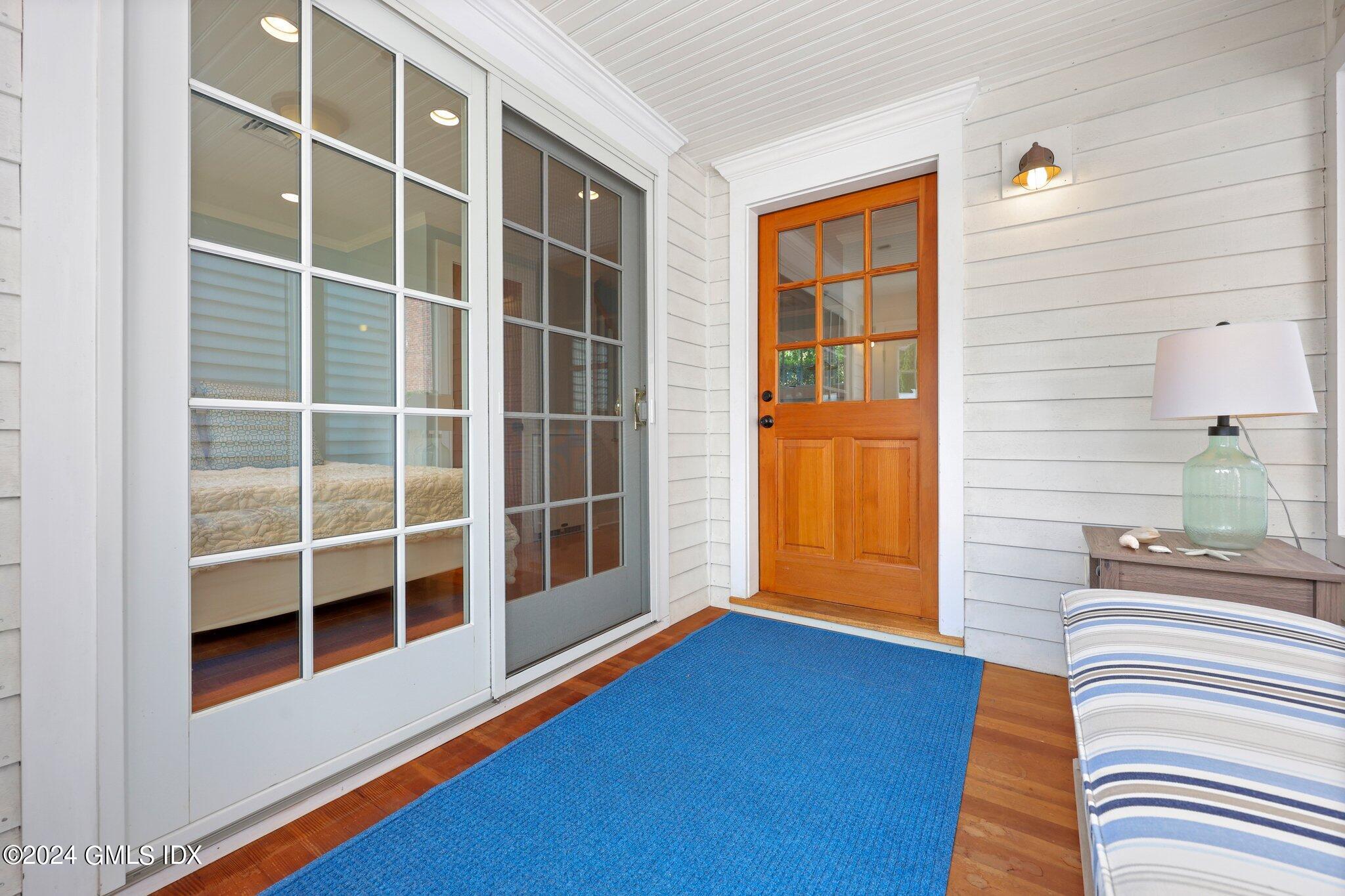 Old Greenwich, Connecticut 06870, United States, 3 Bedrooms Bedrooms, ,4 BathroomsBathrooms,Residential,Pending,51274