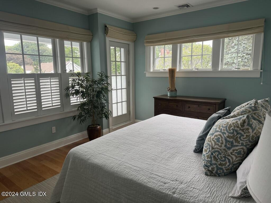 Old Greenwich, Connecticut 06870, United States, 3 Bedrooms Bedrooms, ,4 BathroomsBathrooms,Residential,Pending,51274