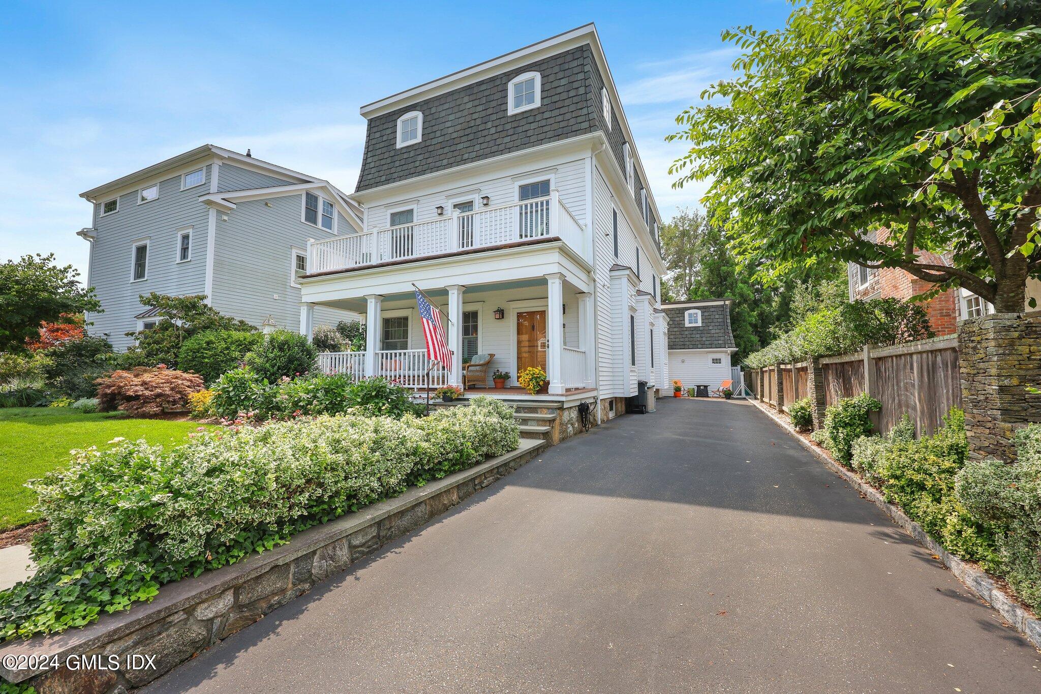 Old Greenwich, Connecticut 06870, United States, 3 Bedrooms Bedrooms, ,4 BathroomsBathrooms,Residential,Pending,51274