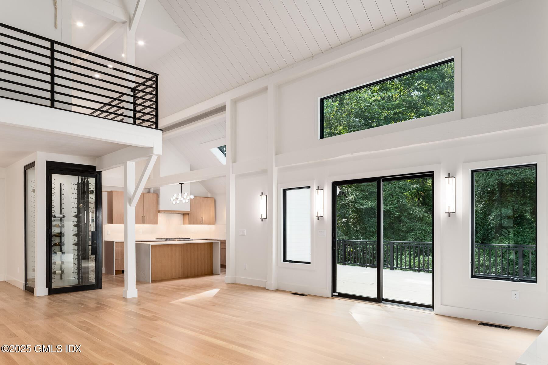 Greenwich, Connecticut 06830, United States, 3 Bedrooms Bedrooms, ,4 BathroomsBathrooms,Residential,Active,203865