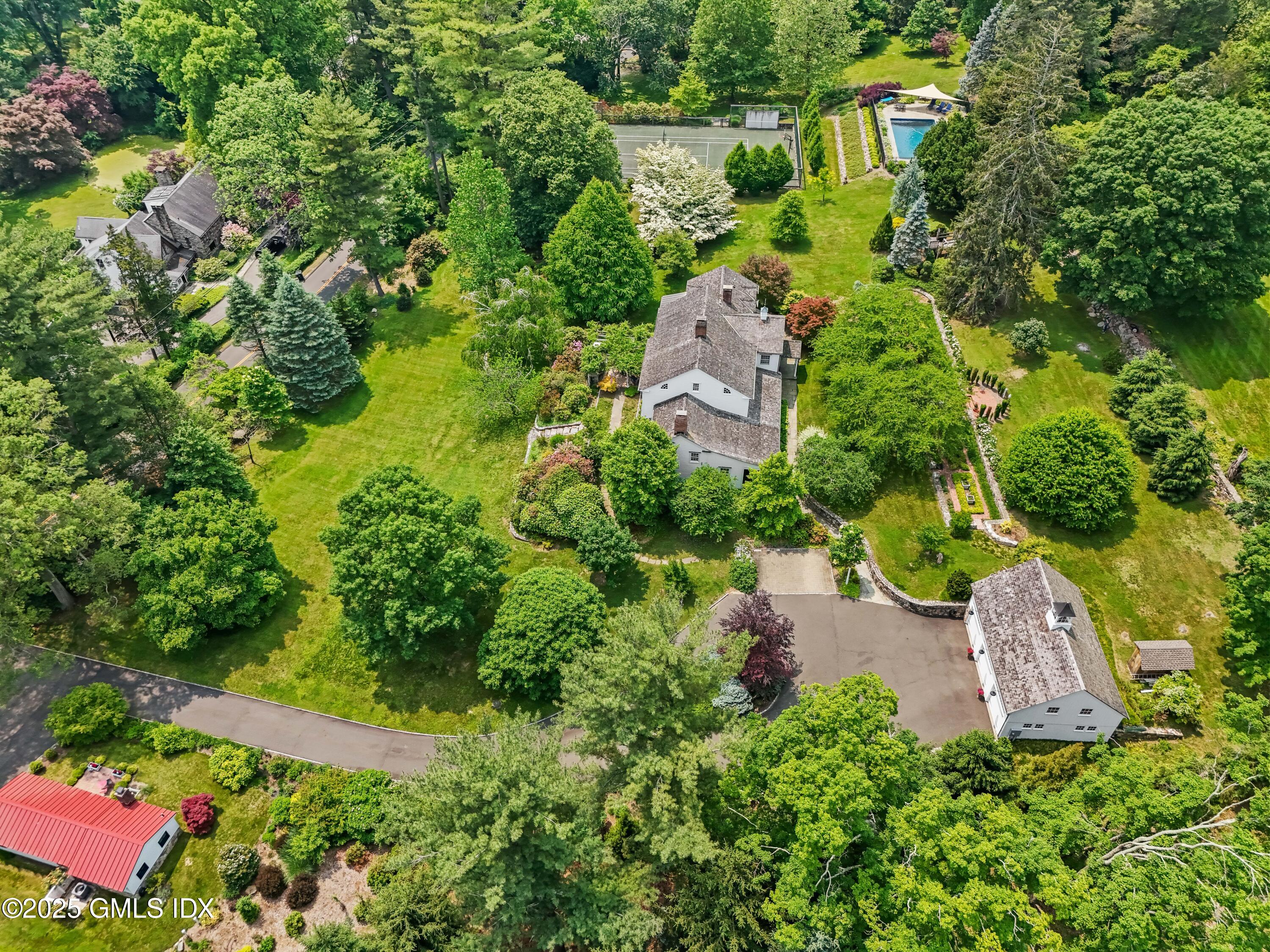 19 Skymeadow Drive, Stamford, Connecticut - 5 Bedrooms  
4 Bathrooms - 