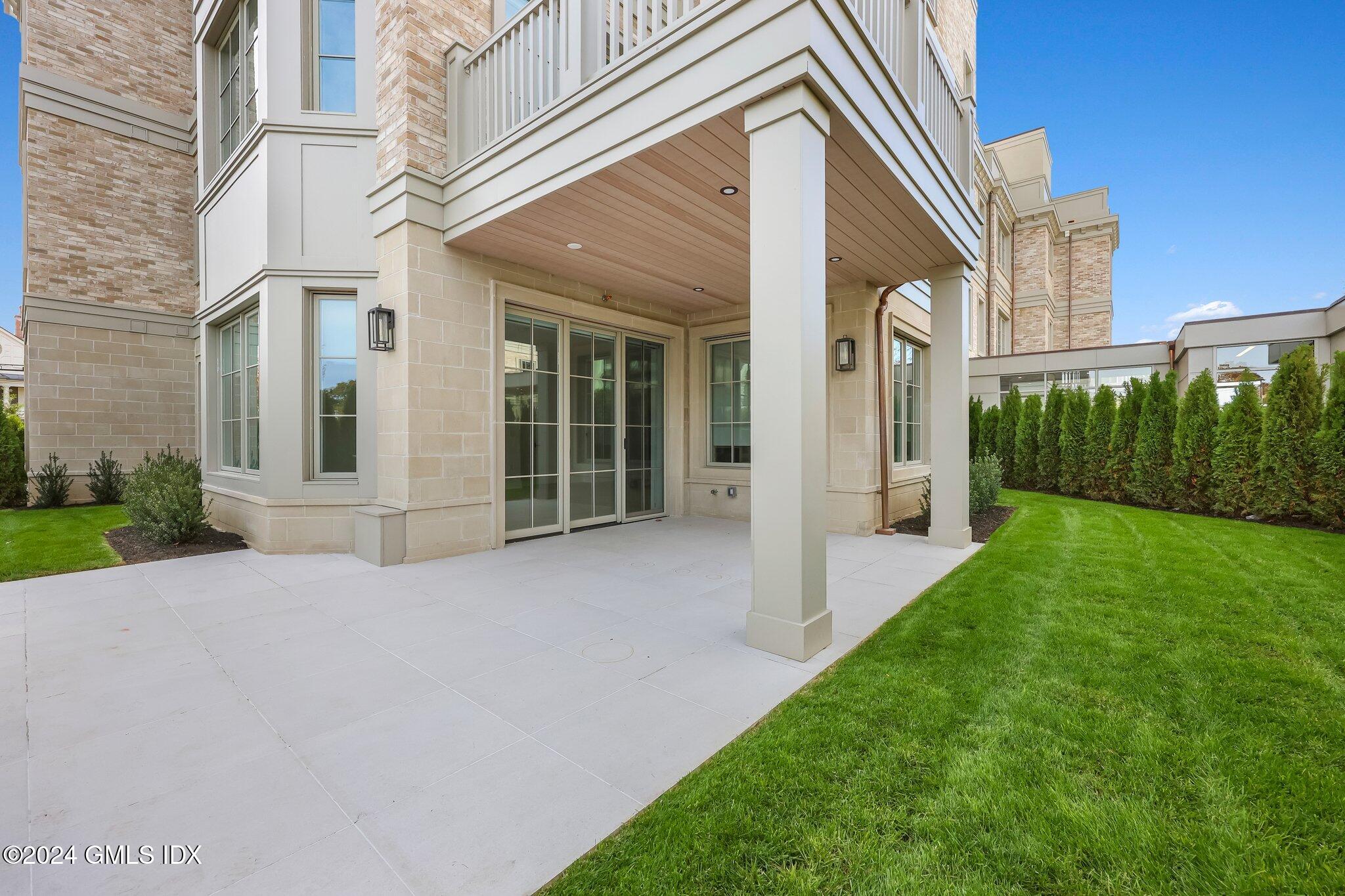 Greenwich, Connecticut 06830, United States, 2 Bedrooms Bedrooms, ,2 BathroomsBathrooms,Residential,Active,113260