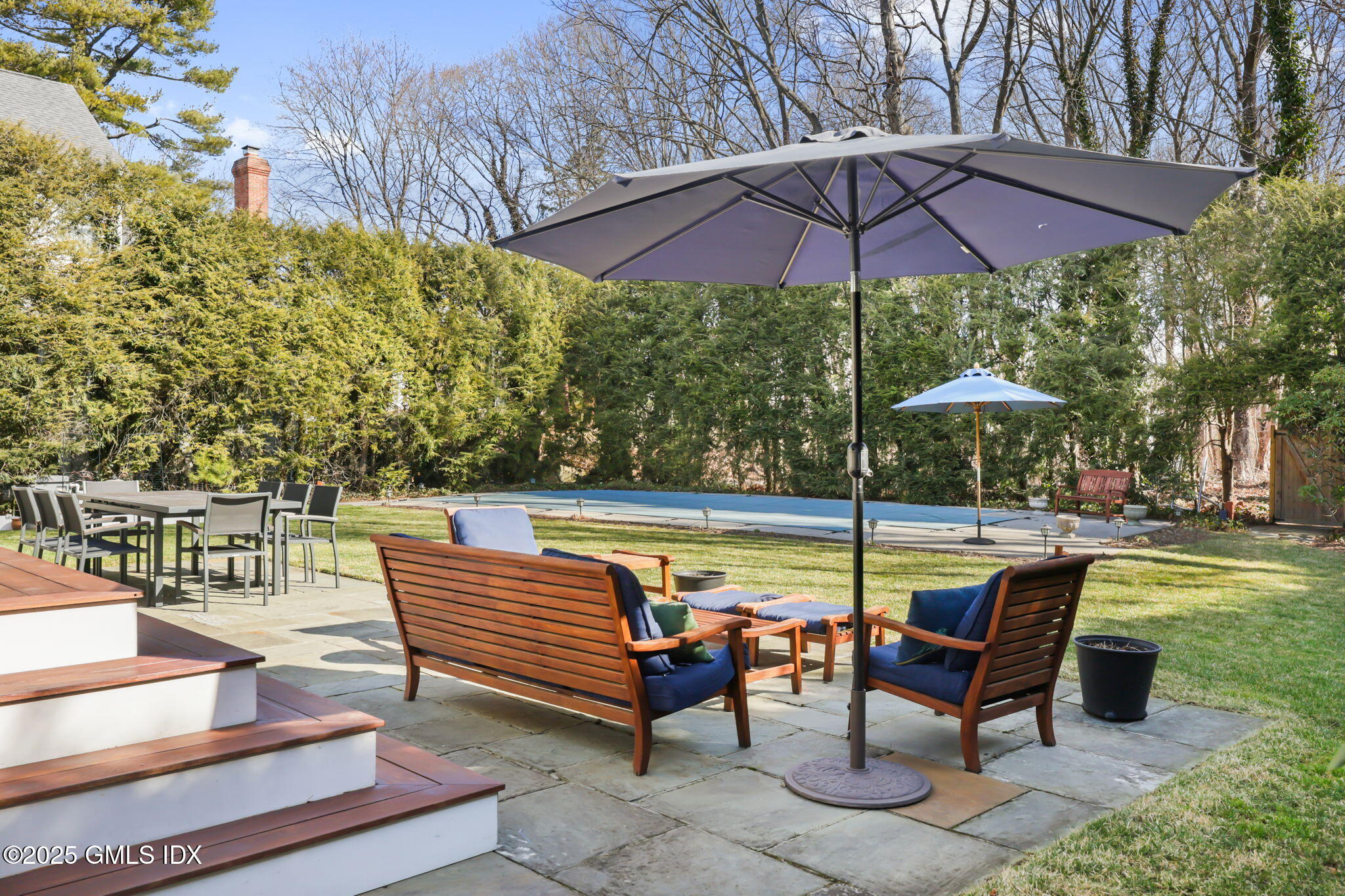 35 Indian Field Road, Greenwich, Connecticut - 4 Bedrooms  
3 Bathrooms - 