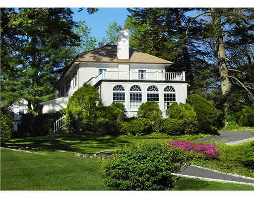 Photo 1 of 345 Shore Road, Greenwich, Connecticut, $2,675,000, Web #: 93375