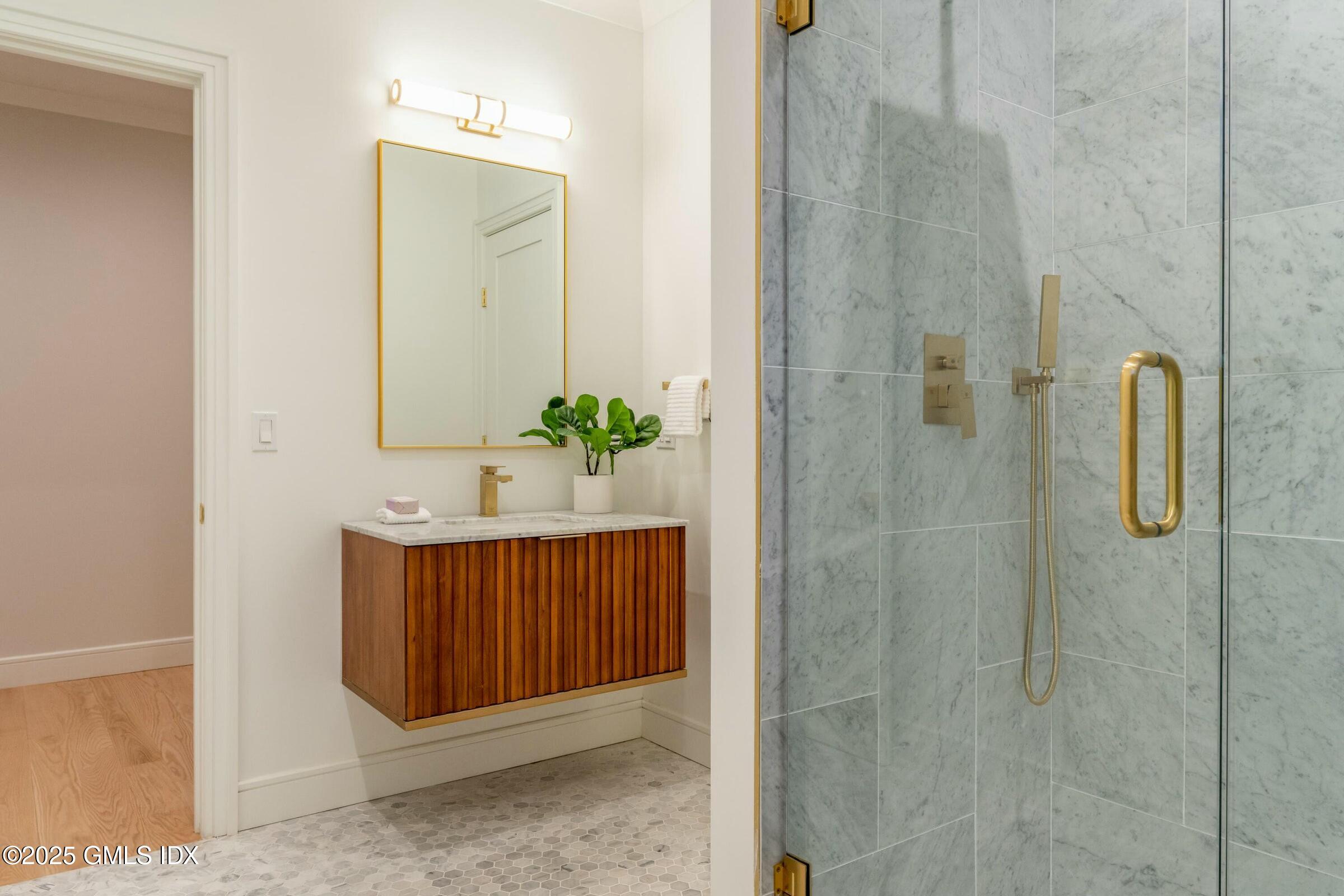 Greenwich, Connecticut 06831, United States, 8 Bedrooms Bedrooms, ,12 BathroomsBathrooms,Residential,Active,92810