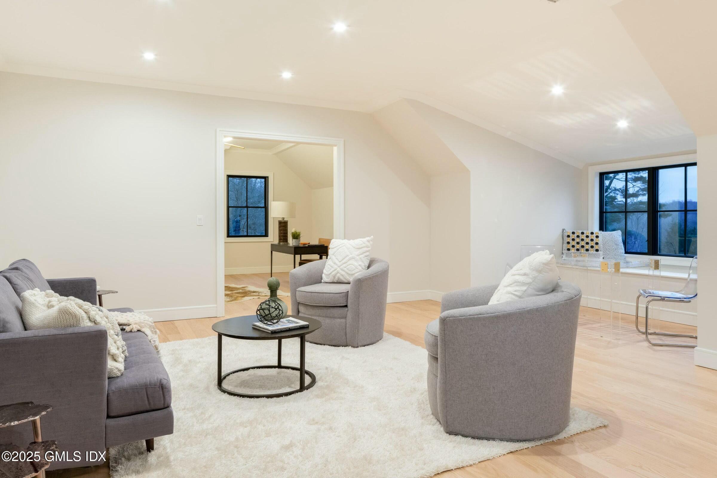 Greenwich, Connecticut 06831, United States, 8 Bedrooms Bedrooms, ,12 BathroomsBathrooms,Residential,Active,92810