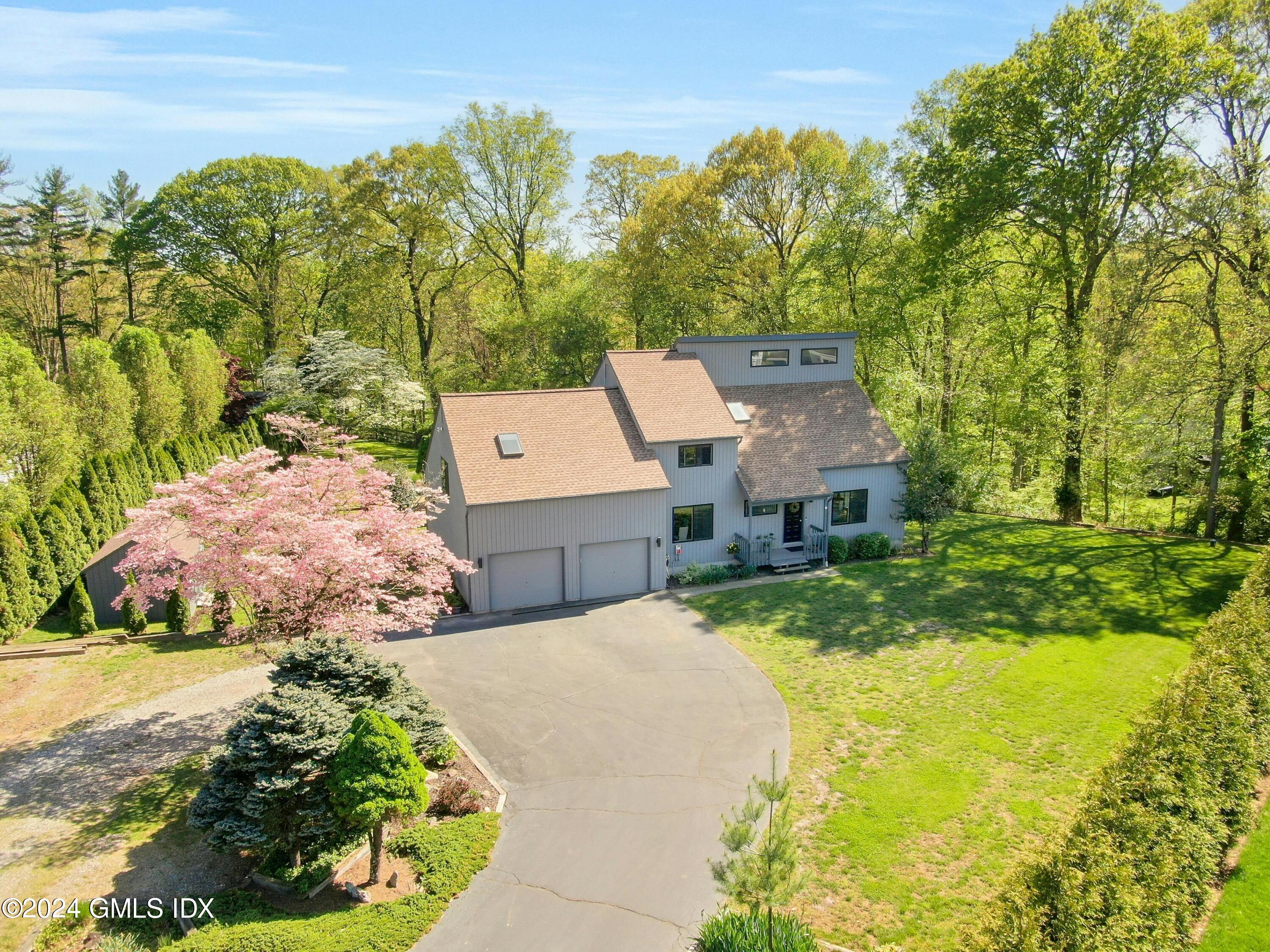 Property for Sale at 7 Old Rock Court, Norwalk, Connecticut - Bedrooms: 4 
Bathrooms: 3  - $975,000