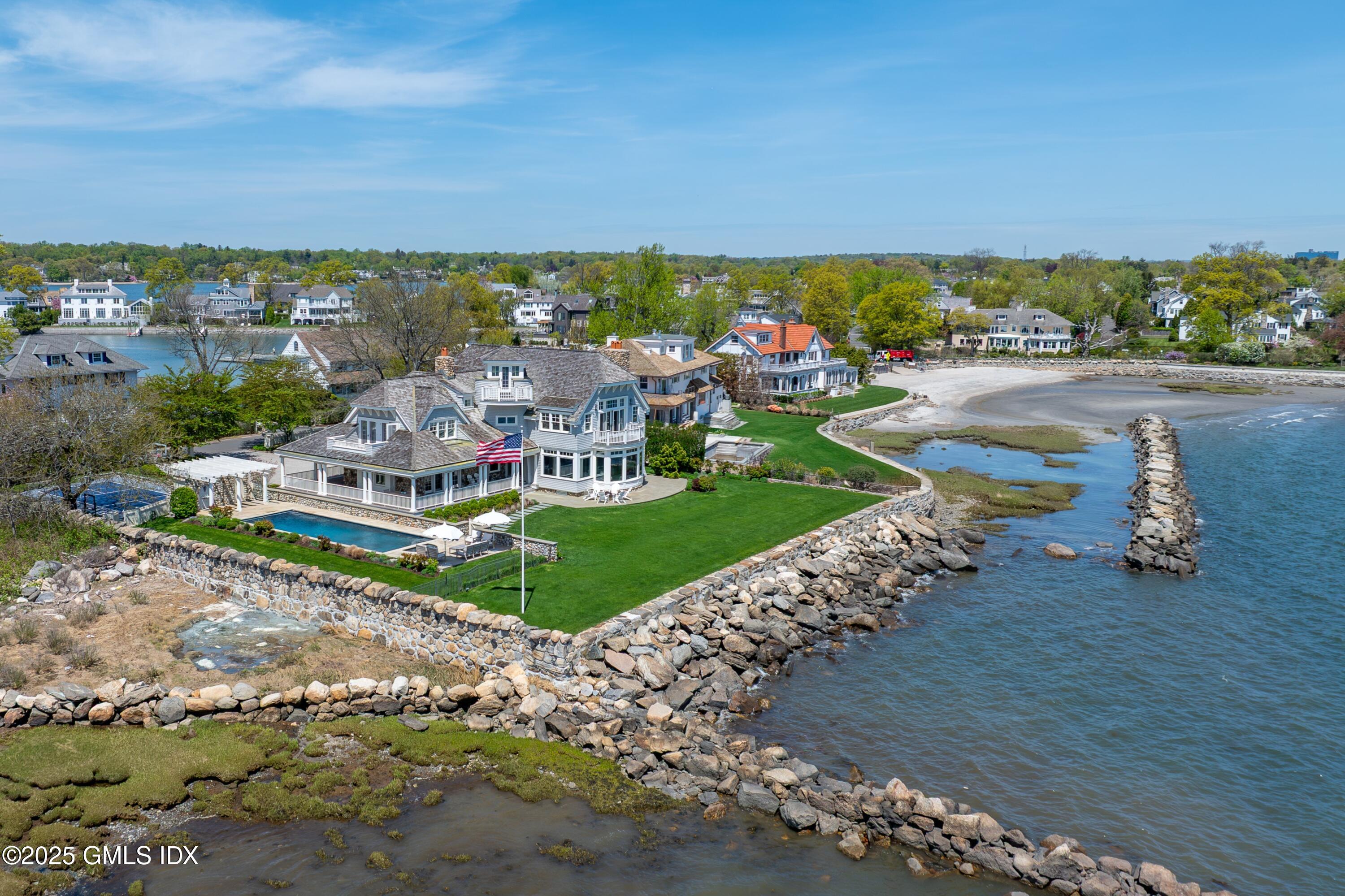 Photo 1 of 6 Tods Driftway, Old Greenwich, Connecticut, $13,495,000, Web #: 122679