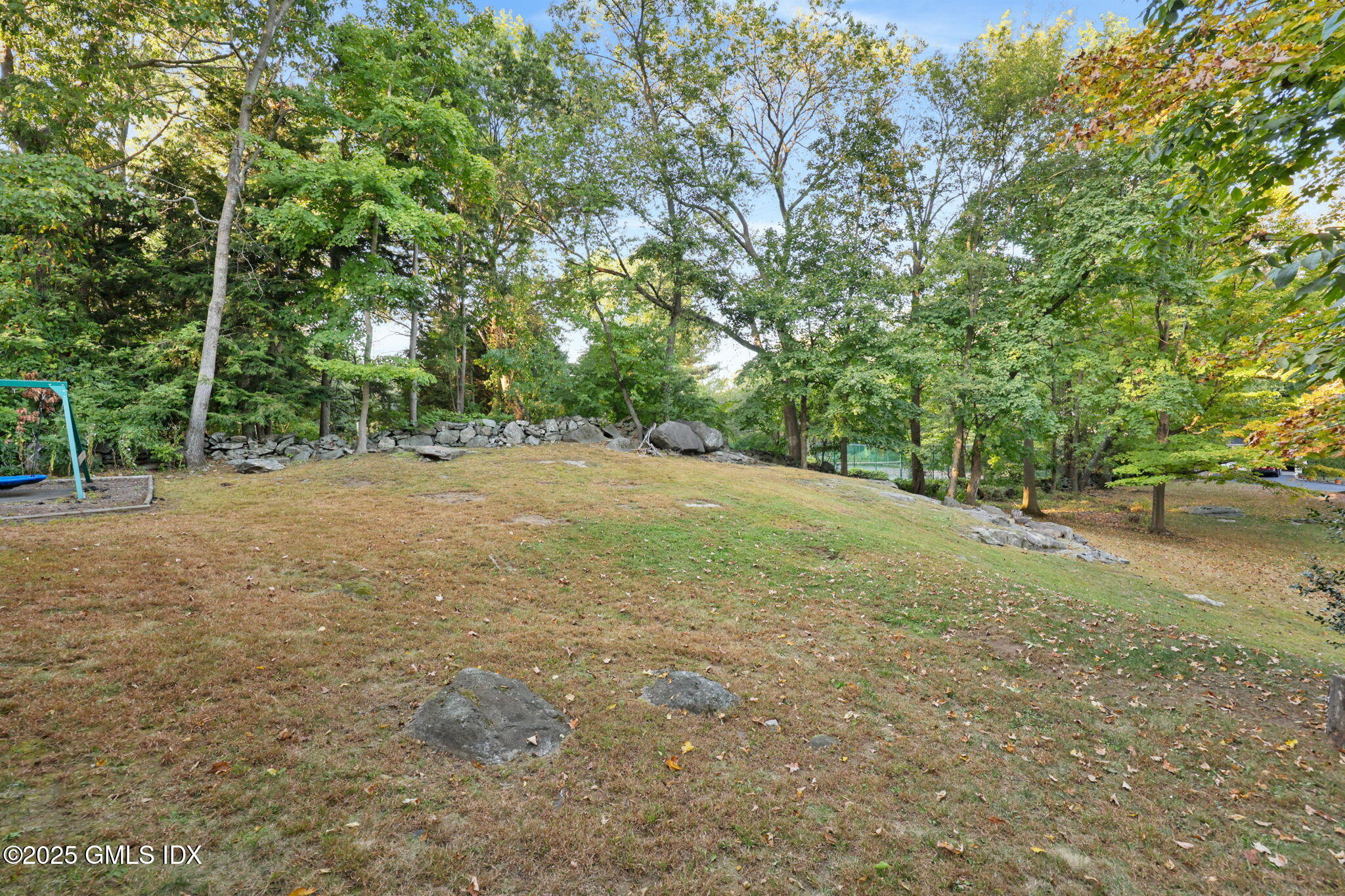 Greenwich, Connecticut 06831, United States, 4 Bedrooms Bedrooms, ,3 BathroomsBathrooms,Residential,Active,229374