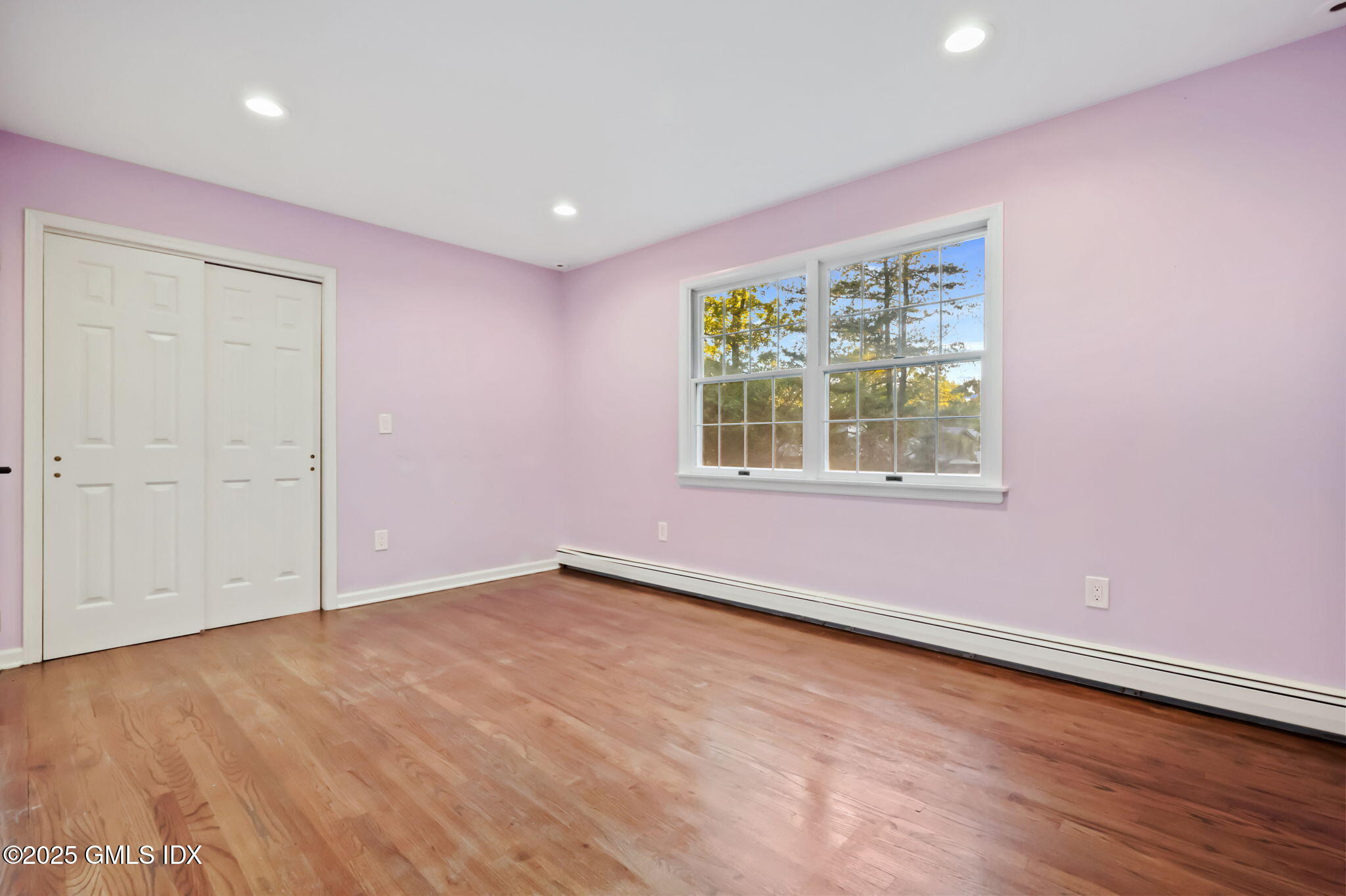 Greenwich, Connecticut 06831, United States, 4 Bedrooms Bedrooms, ,3 BathroomsBathrooms,Residential,Active,229374