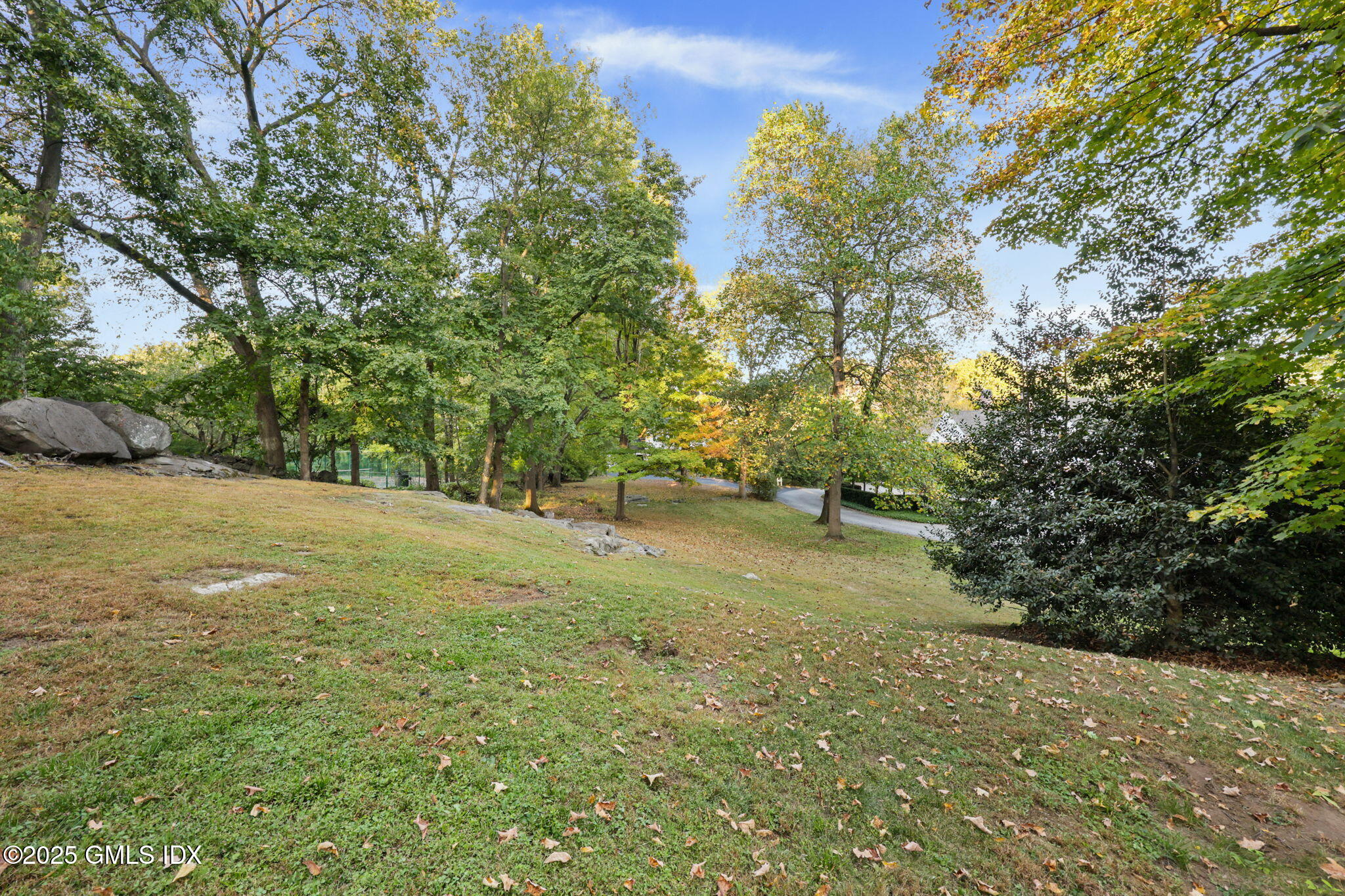 Greenwich, Connecticut 06831, United States, 4 Bedrooms Bedrooms, ,3 BathroomsBathrooms,Residential,Active,229374