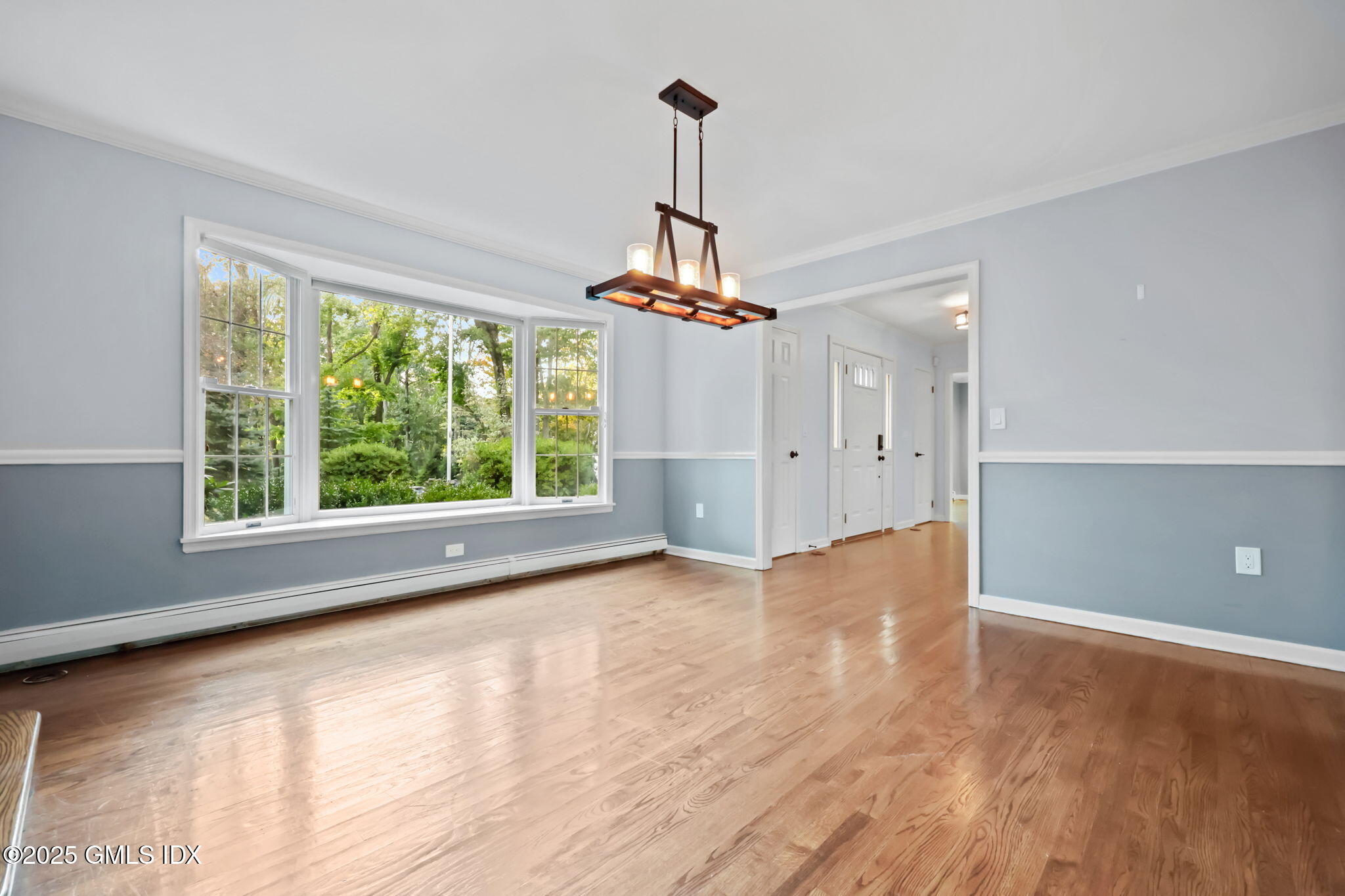 Greenwich, Connecticut 06831, United States, 4 Bedrooms Bedrooms, ,3 BathroomsBathrooms,Residential,Active,229374